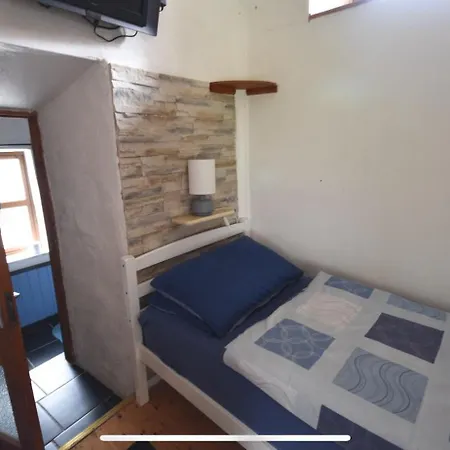Thatched 1 Person Appartement *